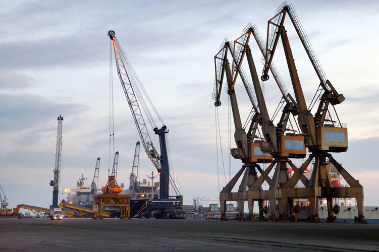 進口汽車發動機報關