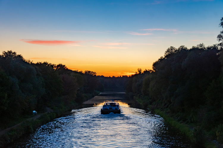 我國汽車出口數(shù)據(jù) 我國汽車出口數(shù)據(jù)